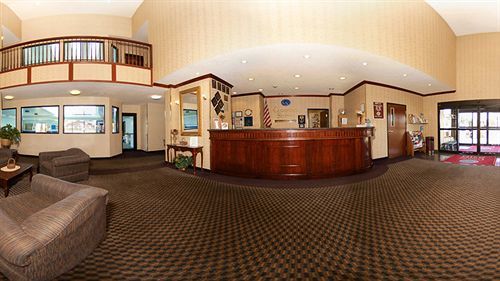 Comfort Suites Detroit/Warren Bagian luar foto